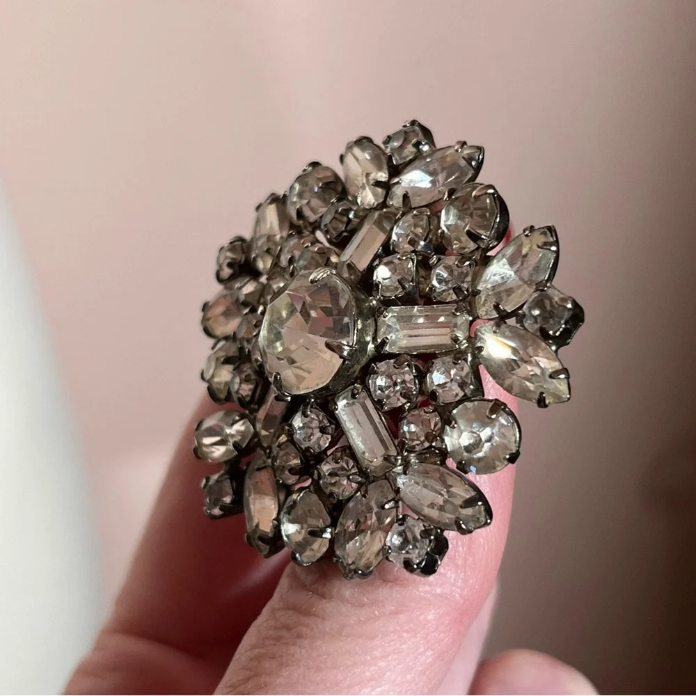 Vintage 1940's art deco clear crystal silver plated oversized Ice cluster brooch